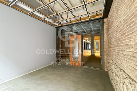 Commercial property for rent in Barcelona, Spain 556 sq.m. No. 160468 - photo 9