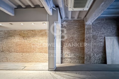 Commercial property for rent in Barcelona, Spain 556 sq.m. No. 160468 - photo 2