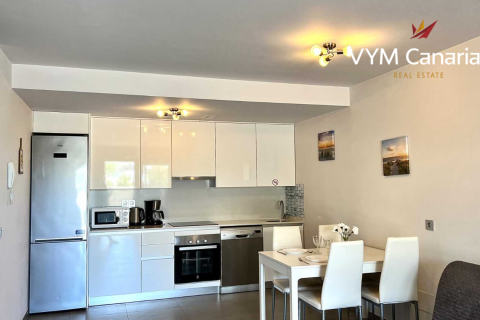 Apartment for sale in El Medano, Tenerife, Spain 2 bedrooms,  No. 164838 - photo 2