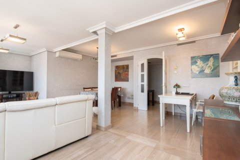 Apartment for sale in Madrid, Spain 2 bedrooms, 150 sq.m. No. 164842 - photo 7