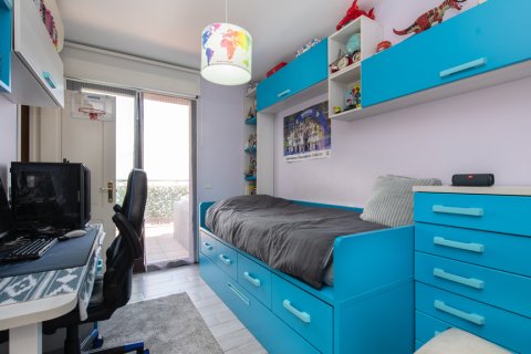 Apartment for sale in Madrid, Spain 2 bedrooms, 150 sq.m. No. 164842 - photo 18