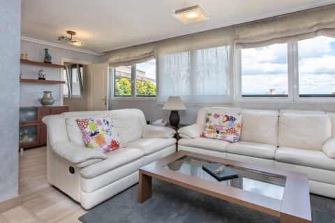 Apartment for sale in Madrid, Spain 2 bedrooms, 150 sq.m. No. 164842 - photo 16