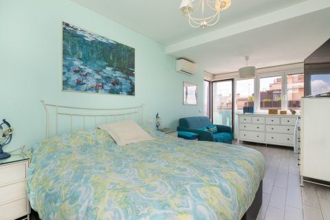 Apartment for sale in Madrid, Spain 2 bedrooms, 150 sq.m. No. 164842 - photo 13