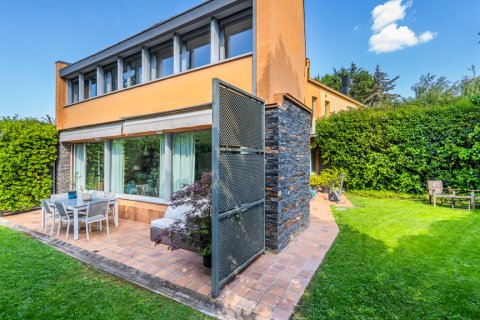 Talo myytävänä Madrid, Espanja, 3 makuuhuonetta, 260 m2 No. 164844 - kuva 3