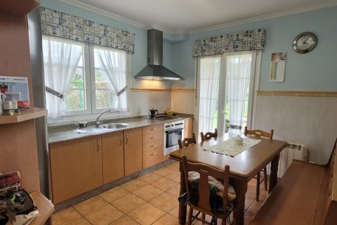 Dom w Ribadeo, Lugo, Hiszpania 4 sypialnie, 223 mkw. nr 153161 – zdjęcie 9