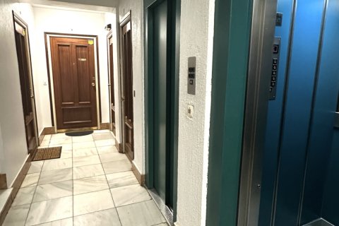 Huoneisto myytävänä Leon, Espanja, 4 makuuhuonetta, 120 m2 No. 153158 - kuva 4