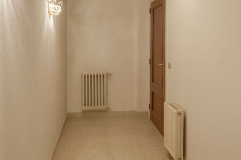 Huoneisto myytävänä Leon, Espanja, 4 makuuhuonetta, 120 m2 No. 153158 - kuva 5