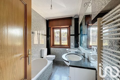 Продажа дома в Санхенхо, Понтеведра, Испания 3 спальни, 322м2 №153162 - фото 15
