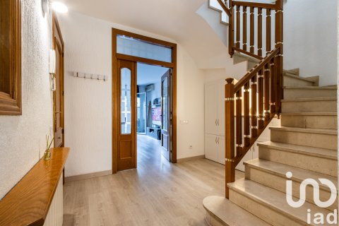 Продажа дома в Сабадель, Барселона, Испания 4 спальни, 265м2 №153160 - фото 3