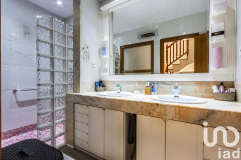 Продажа дома в Сабадель, Барселона, Испания 4 спальни, 265м2 №153160 - фото 21