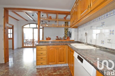 Продажа квартиры в Сакс, Аликанте, Испания 4 спальни, 314м2 №153159 - фото 3