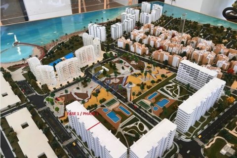 Huoneisto myytävänä Punta Prima, Alicante, Espanja, 3 makuuhuonetta, 92 m2 No. 145928 - kuva 2