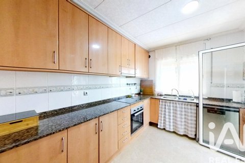 Сasa en venta en Santa Oliva, Tarragona, España 4 dormitorios, 120 m2 No. 188285 - foto 2