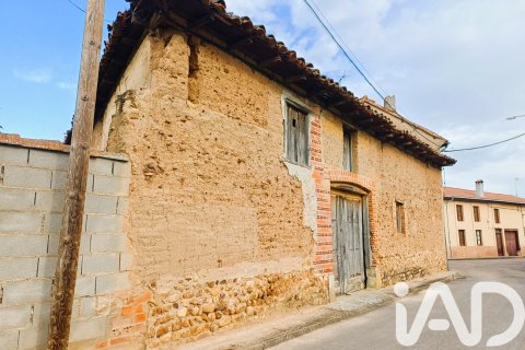 Villa en venta en León, España 5 dormitorios, 451 m2 No. 188286 - foto 3