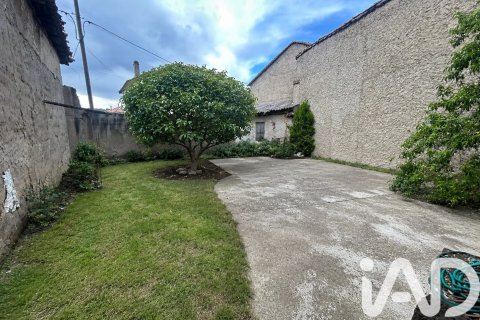 Villa en venta en León, España 5 dormitorios, 451 m2 No. 188286 - foto 1