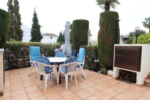 Tvåvåningslägenhet till salu i Cabo Roig, Alicante, Spanien 4 sovrum, 100 kvm. Nr. 196343 - foto 4