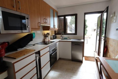 Tvåvåningslägenhet till salu i Cabo Roig, Alicante, Spanien 4 sovrum, 100 kvm. Nr. 196343 - foto 21