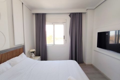 Dzīvoklis pārdošanā Torrevieja, Alicante, Spānijā 3 istabas, 75 m2 Nr. 196342 - attēls 8
