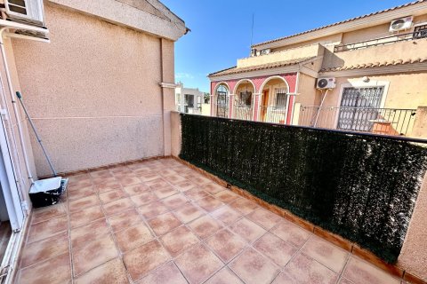 Tvåvåningslägenhet till salu i La Zenia, Alicante, Spanien 3 sovrum, 86 kvm. Nr. 196341 - foto 16
