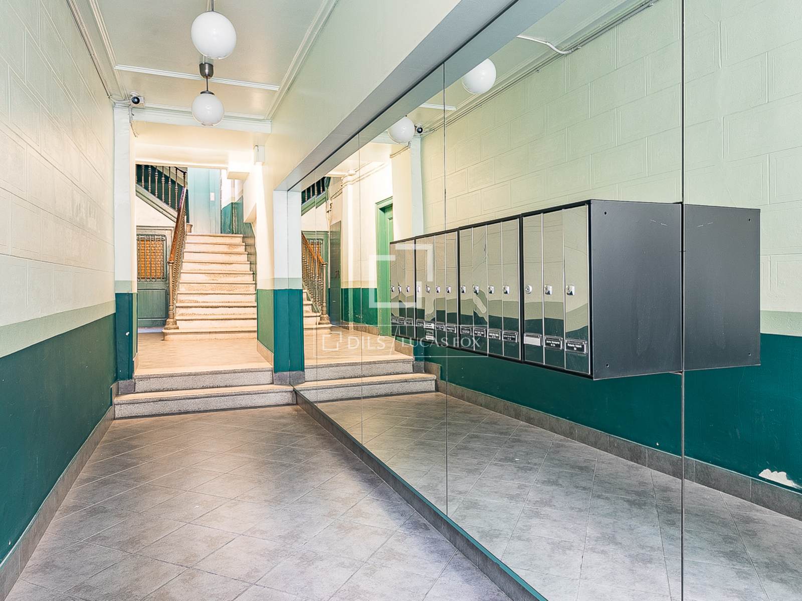 Wohnung in Barcelona, Spanien 2 Schlafzimmer, 109 m2 Nr. 161460