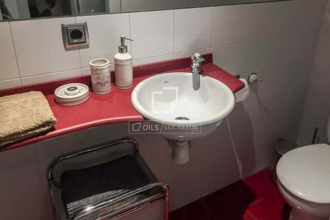 Lägenhet till salu i Barcelona, Spanien 2 sovrum, 109 kvm. Nr. 161460 - foto 21