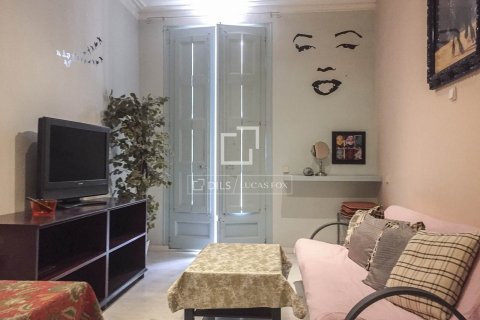 Lägenhet till salu i Barcelona, Spanien 2 sovrum, 109 kvm. Nr. 161460 - foto 8