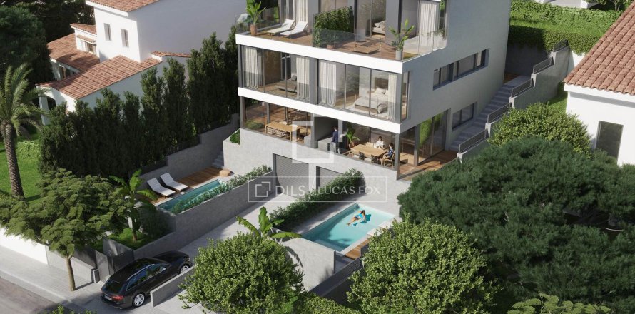 Villa in Sitges, Barcelona, Spain 5 bedrooms, 270 sq.m. No. 161459