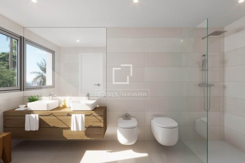 Villa for sale in Sitges, Barcelona, Spain 5 bedrooms, 270 sq.m. No. 161459 - photo 5