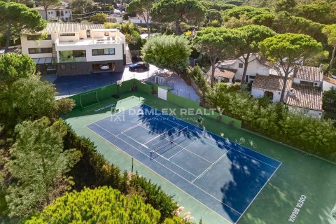 Huvila myytävänä Santa Cristina d'Aro, Girona, Espanja, 8 makuuhuonetta, 710 m2 No. 176721 - kuva 2