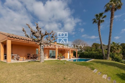 Villa a S'Agaro, Girona, Spagna 3 camere da letto, 264 mq. N° 176723