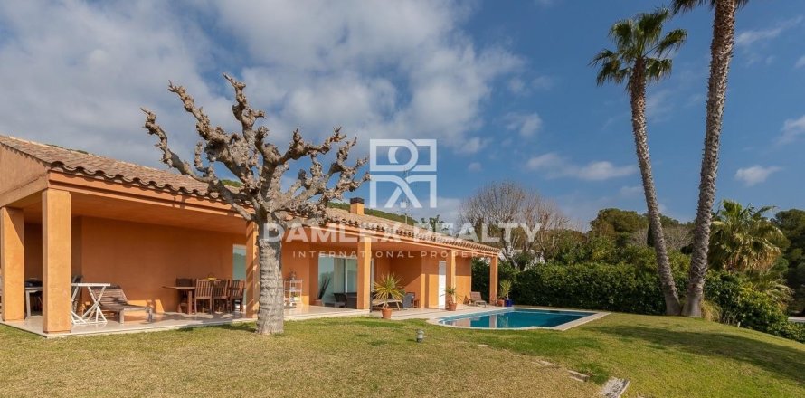 Villa a S'Agaro, Girona, Spagna 3 camere da letto, 264 mq. N° 176723