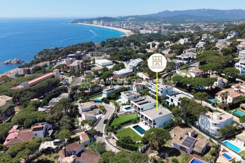 Villa in vendita a Calonge, Girona, Spagna 4 camere da letto, 383 mq. N° 176722 - foto 3