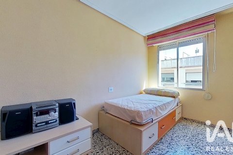 Apartament w Vila-real, Castellon, Hiszpania 4 sypialnie, 110 mkw. nr 187712 – zdjęcie 9