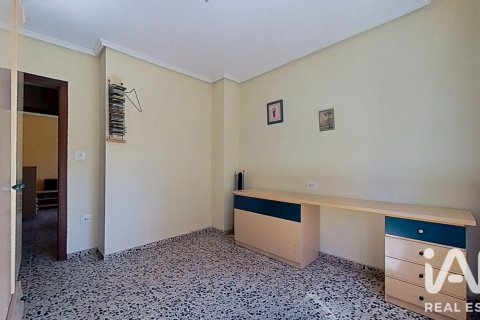 Apartament w Vila-real, Castellon, Hiszpania 4 sypialnie, 110 mkw. nr 187712 – zdjęcie 15