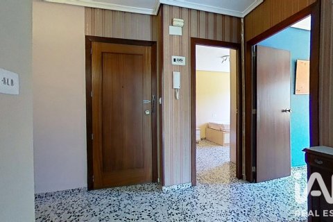 Apartament w Vila-real, Castellon, Hiszpania 4 sypialnie, 110 mkw. nr 187712 – zdjęcie 3