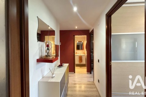 Apartament w Tortosa, Tarragona, Hiszpania 4 sypialnie, 99 mkw. nr 187709 – zdjęcie 3