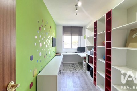 Apartament w Tortosa, Tarragona, Hiszpania 4 sypialnie, 99 mkw. nr 187709 – zdjęcie 17