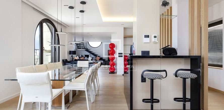 Penthäuser in Barcelona, Spanien 4 Schlafzimmer, 250 m2 Nr. 150241