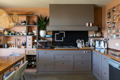 Villa zur Miete in Barcelona, Spanien 5 Schlafzimmer, 300 m2 Nr. 150242 - Foto 23