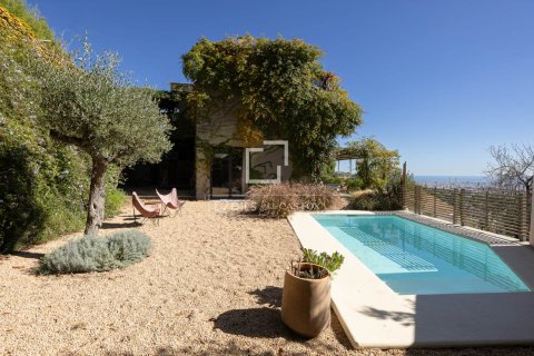 Villa in Barcelona, Spanien 5 Schlafzimmer, 300 m2 Nr. 150242