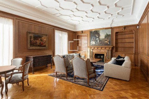 Wohnung zur Miete in Barcelona, Spanien 5 Schlafzimmer, 513 m2 Nr. 150240 - Foto 7