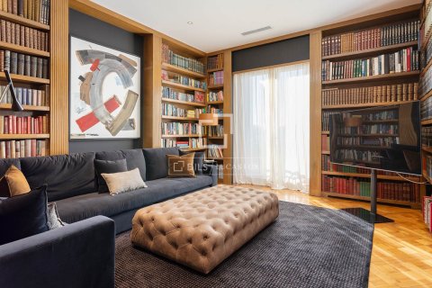 Wohnung zur Miete in Barcelona, Spanien 5 Schlafzimmer, 513 m2 Nr. 150240 - Foto 2