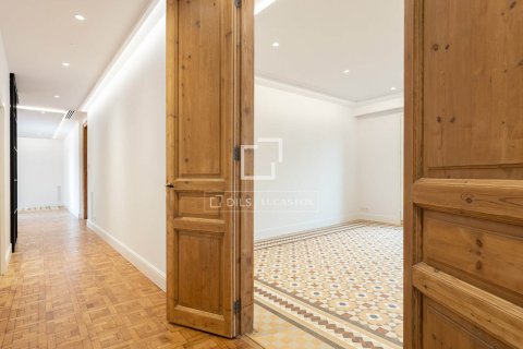 Wohnung zur Miete in Barcelona, Spanien 3 Schlafzimmer, 313 m2 Nr. 150238 - Foto 25