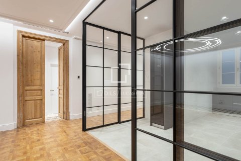 Wohnung zur Miete in Barcelona, Spanien 3 Schlafzimmer, 313 m2 Nr. 150238 - Foto 12