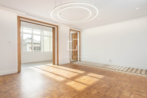 Wohnung zur Miete in Barcelona, Spanien 3 Schlafzimmer, 313 m2 Nr. 150238 - Foto 3