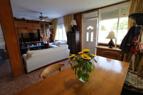 Dom w Torrevieja, Alicante, Hiszpania 3 sypialnie, 132 mkw. nr 166274 – zdjęcie 12