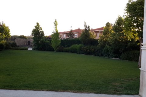 Villa pārdošanā Guadalix de la Sierra, Madrid, Spānijā 6 istabas, 841 m2 Nr. 160908 - attēls 14