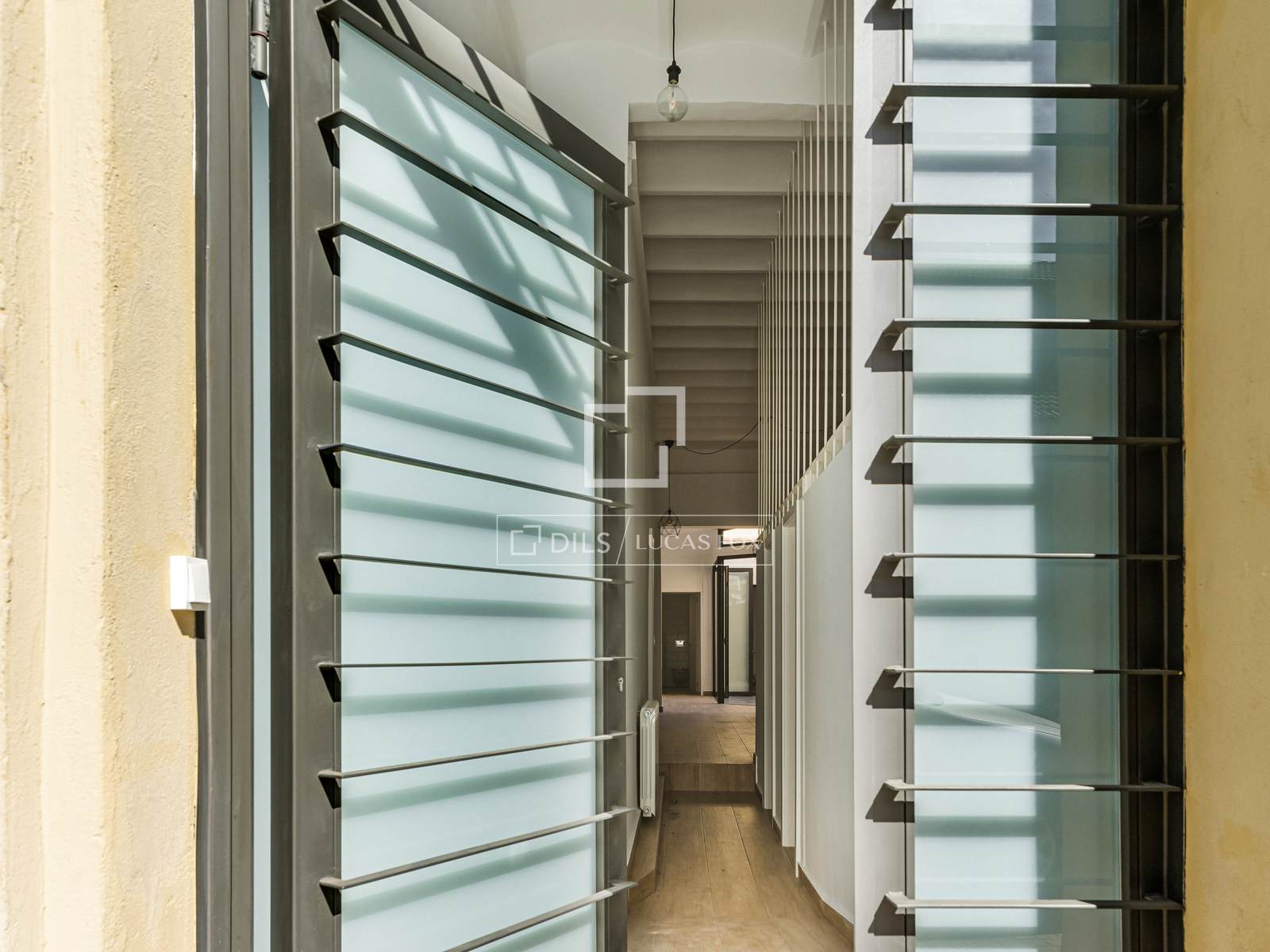 Wohnung in Barcelona, Spanien 2 Schlafzimmer, 97 m2 Nr. 192752