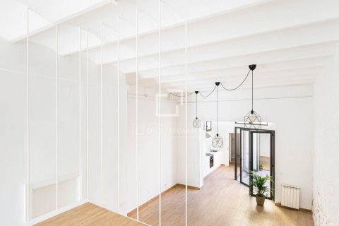 Huoneisto myytävänä Barcelona, Espanja, 2 makuuhuonetta, 97 m2 No. 192752 - kuva 16