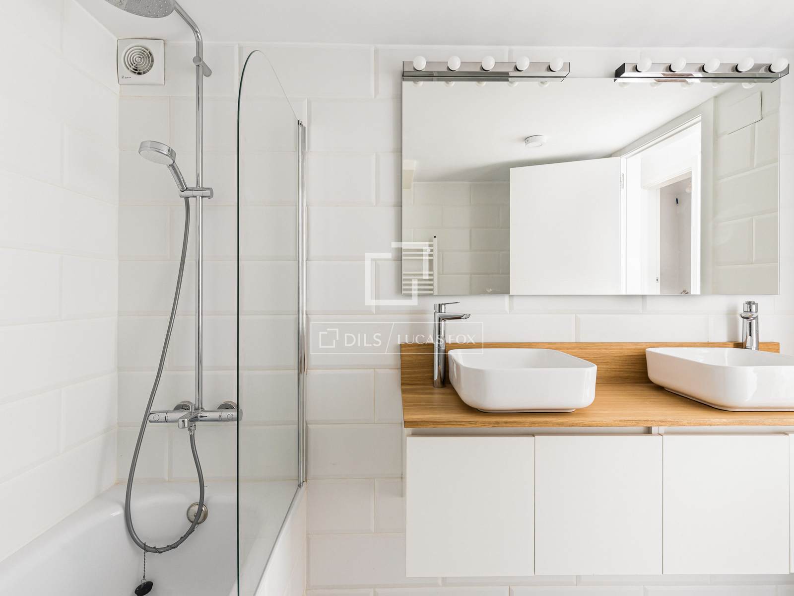 Wohnung in Barcelona, Spanien 2 Schlafzimmer, 97 m2 Nr. 192752